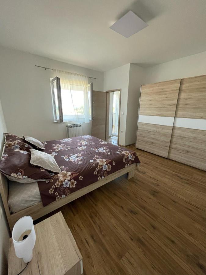 Apartman Varea Ližnjan Extérieur photo